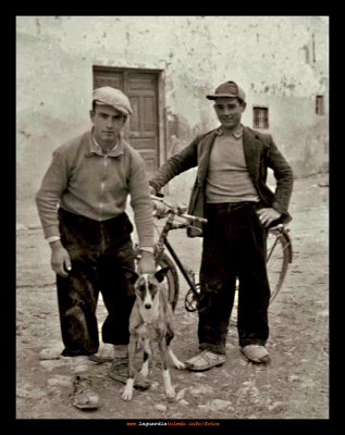 1958 José Pedarza y José María Cabiedas, Agramadores.
 ¿ Recuerda alguien que era el agramado ?

Parece que no.......
Palabras clave: 1958 José Pedarza y José María Cabiedas, Agramadores.