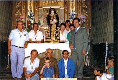 27 de Septiembre cofrades foto de despedida del Santo Niño
Palabras clave: 27 de Septiembre cofrades foto de despedida del Santo Niño