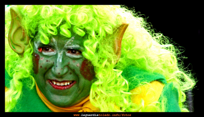 Canraveles 2008 - III - Dicen que no hay duendes en Perejón pero yo los he visto.... Abuela duende
Lo apasionante de los carnavales es que dan vida a seres imaginarios que hasta ese momento solo habitaban en nuestra imaginación.
Aquí les presentamos a algunos de ellos...
Palabras clave: Canraveles 2008 - III - Dicen que no hay duendes en Perejón pero yo los he visto.... Abuela duende