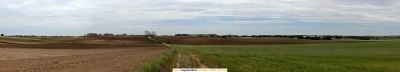 Panorámica del 'Pimedio'. 20-05-2006.
[url=espacio.adicional] [/url]
[color=teal][i] Como casi todas las panorámicas hay que hacer varias para que salga una más o menos aceptable. Después de varios fines de semana yendo, los que estaban regando decían: 'Ya están aquí los de las fotos...' Esperamos que cuando vean esta imágen se expliquen el porque de las visitas... [/i][/color]

[url=espacio.adicional] [/url]
Palabras clave: Panorámica del 'Pimedio'. 20-05-2006.