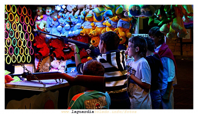 Fiestas 2007, feriantes IV: El tiro
Palabras clave: Fiestas 2007, feriantes IV: El tiro