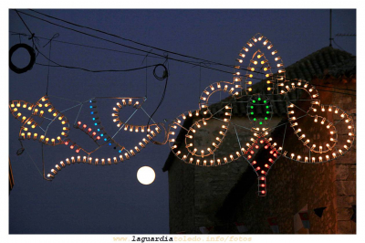 28 de septiembre de 2007. Fiestas con luna llena.
Palabras clave: 28 de septiembre de 2007. Fiestas con luna llena.