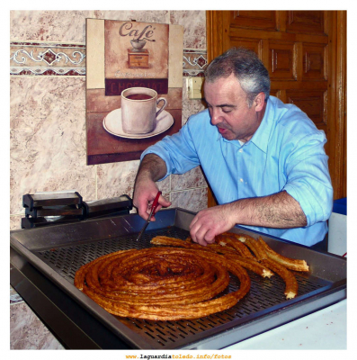 31 de diciembre de 2007. Los últimos del año
Desayuno en bar Pueblo Nuevo mas conocido como casa "Bichuna"
Palabras clave: Churros