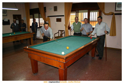 Una tarde en el hogar del jubilado,  Partida de Villar (28 abril 2007)
Palabras clave: Una tarde en el hogar del jubilado,  Partida de Villar (28 abril 2007)