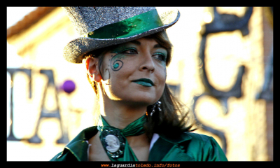 Carnavales 2008 VII - Dando envidia.
Lo apasionante de los carnavales es que dan vida a seres imaginarios que hasta ese momento solo habitaban en nuestra imaginación.
Aquí les presentamos a algunos de ellos...


Palabras clave: Carnavales 2008 VII - Dando envidia.