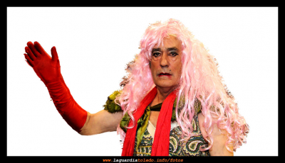 Carnaval 2012 - Fiesta en el pabellón - La Bien Pagá
Desfiló como "Sarita Montiel" en el concurso de disfraces individuales.
Palabras clave: Carnaval 2012 - Fiesta en el pabellón - La bien pagá