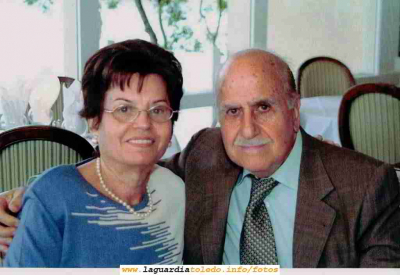 Félix y su mujer Ramoncita nos mandan un caluroso saludo
Félix y su mujer Ramoncita nos mandan un caluroso saludo desde Tampa Florida (E.E. U.U) que es su residencia actual.
Palabras clave: Tampa. Florida, E.E. U.U.