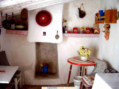Detalle de interior de la Cueva de la pradera de Pera
[url=espacio.adicional] [/url][i]
[color=teal] Magnífico ejemplo de la sobriedad de la arquitectura manchega, todo es funcional, sencillo y [b]blanco[/b]. Un lección de no deberíamos olvidar
[/color]
[url=espacio.adicional] [/url][/i]


Palabras clave: Arquitecctura
