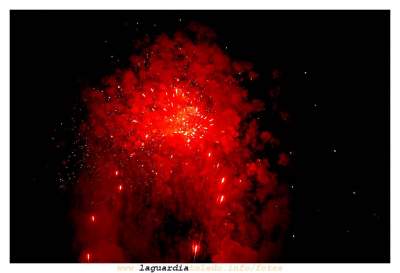 24 de Septiembre de 2007. No es la explosión de una supernova es la explosión de unos cohetes en la pólvora de La Guardia
Una supernova  es una explosión estelar que produce destellos de luz  intensísimos que pueden durar desde varias semanas a varios meses.
Palabras clave: 24 de Septiembre de 2007. No es la explosión de una supernova es la explosión de unos cohetes en la pólvora de La Guardia