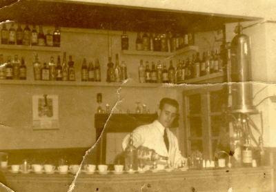 el casino regentado por Juan Novillo 
Palabras clave: el casino regentado por Juan Novillo