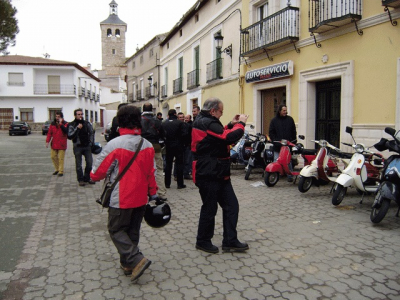 6 de Diciembre de 2008. 2ª Caravana vespera Ontígola-La Guardia. Visita a la Plaza Mayor
Inauguramos la sección de La Guardia en internet con estas fotos encontradas en internet hechas por gente de Ontígola y Aranjuez que en diciembre pasado estuvieron de visita turística en La Guardia en una concentración de vespas. Parece que quedaron contentos con la visita
[b][url=http://josemariamartin.org/portal/index.php?option=com_content&task=view&id=55&Itemid=1#LA_VISITA_][color=blue]Fuente de la foto en internet
