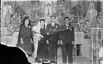 Boda de Pilar Peláez y Osorio Mascaraque. Foto original
La foto siguiente de la galería muestra esta misma foto retocada por Mario Fernández Mascaraque para eliminar desperfectos de la foto
