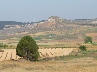 El cerro de las Maricas a medio camino entre Escorchón y La Laguna
