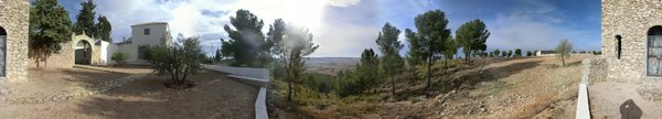 Vista panoramica de 360º del exterior de la Casa de Marisol en donde se ve nuestro pueblo moviéndote por la foto
LOS ESCENARIOS DE LA VIDA: Edificios. < La Casa de Marisol
