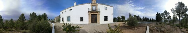 Vista panoramica de 360º del exterior de la Casa de Marisol
LOS ESCENARIOS DE LA VIDA: Edificios. < La Casa de Marisol
