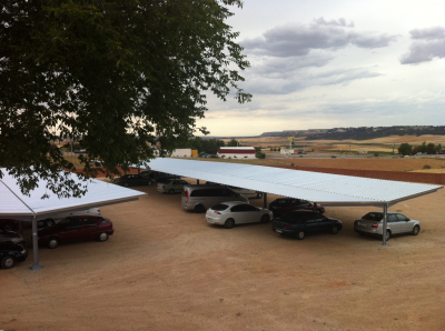 Nuevo aparcamiento
El nuevo aparcamiento de la piscina municipal vistos desde las gradas del campo de fútbol

