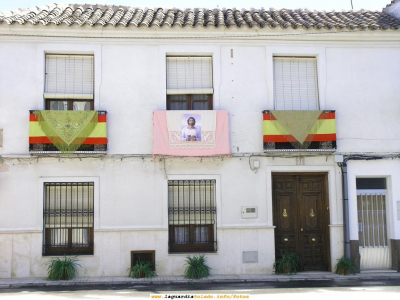 Corpus Christi 2006. Casa engalanada para la procesión del Corpus
