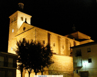 Vista panorámica nocturna de la Iglesia desde la Plaza de la Constitución. 2 de Septiembre de 2006, 2:00 am
Aprovecho que este fin de semana sí está iluminada la Iglesia para tomar varias fotos, entre ellas ésta desde la Plaza de la Constitución.
