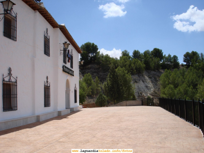 Evolución de la Obra de la Plataforma de la Ermita del Santo Niño a 19-08-06.
Como se ve, a esta fecha la zona superior de la Plataforma estaba totalmente terminada
