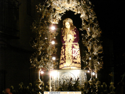 25 de Septiembre de 2006. Procesión nocturna. El Santo Niño por la calle de la Madera
