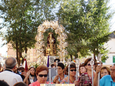 26 de Septiembre de 2006. Saliendo de la Iglesia para iniciar el Ofertorio en la Plaza
