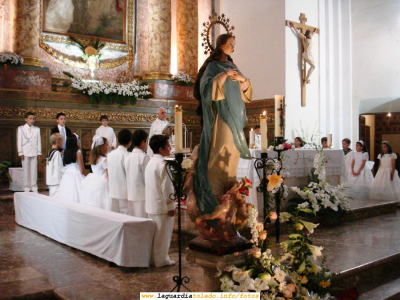 20 de Mayo de 2007. Las Comuniones en La Guardia
Instantánea del altar con la Virgen en primer plano
