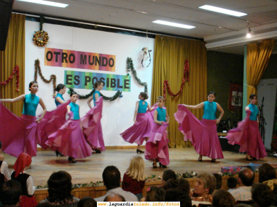 30 de Diciembre de 2006. Festival de Manos Unidas. Escuela de Baile de la Asociacion Cultural dirigida por Esperanza Alvarez
