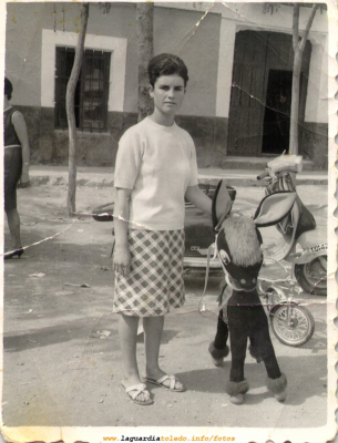 Tomasa Pedraza Fernandez, hija de Pablo "Franches". Años 50
Tomas Pedraza Fernandez, hija de Pablo "Franches". Años 50
Palabras clave: Tomas Pedraza Fernandez hija Pablo "Franches"