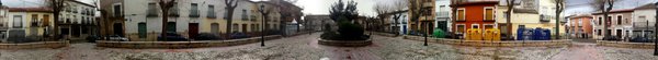 Panorámica de 360º de la glorieta. 6-1-2011
Esta primera panorámica de 360º del 2011 tiene la particularidad de que está hecha con un teléfono móvil, un Iphone 4 y está generada la panorámica también con un software de este mismo teléfono. El objeto flash está generado con el software pano2vr que usamos en la web.
