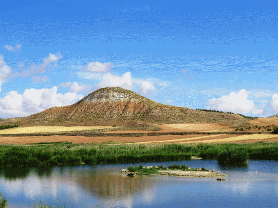 Simetrías
Simetrías de las nubes con el agua en la laguna nueva de La Guardia
