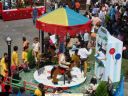 24_09_07_carrozas_tiovivo_plaza.JPG