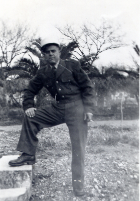 guardiolo con uniforme frances
Valeriano en la "Legion étrangère"
Palabras clave: guardiolo con uniforme frances