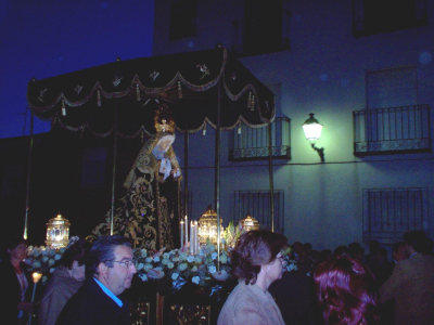 Nuestra Señora de la Soledad
Procesión después de su salida a su paso por el pretil. Jueves Santo 2006
