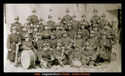 Banda de Música, 1900. (Luis Román de la Cruz)
Palabras clave: Banda de musica