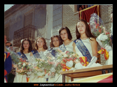 Damas de Honor 1975
Damas: Merce, Conchi Martínez, Pili, Conchi Huete, Isi Mascaraque y la hija de Jesús Valero
Palabras clave: Damas de Honor 1975