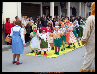 El Mago de Oz
Desfile de carnaval del domingo 1 de Marzo de 2009. En la foto el grupo que representaba a El Mago de Oz.

Palabras clave: mago de oz