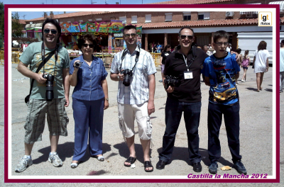 Captadores de Imágenes para el futuro- 26-mayo-2012
Aquí tenemos al Equipo Técnico de socios que, desinteresadamente, colaboró haciendo fotos y vídeos de la paella popular, realizada por la Peña Los timbales, en la Guardia. Fiestas Castilla la Mancha 2012
GRACIAS
Palabras clave: Socios colaboradores Castilla la Mancha 2012