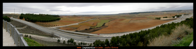 Panorámica desde el Naseo Norte
Quiero hacer un llamamiento a los usuarios que quieran hacerse con una de estas fotos "propiedad de la asociacion Proyecto Tupi"  solo tienen que dirigirse a nuestra sede o ponerse en contacto con la web para poder tener una copia en alta resolución y corregida,ya que las expuestas no reunen la calidad original de la foto.
LOS ESCENARIOS DE LA VIDA: Los Barrios. El paseo del Norte
Palabras clave: Panorámica desde el Naseo Norte