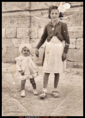Ascen y la niñera
Ascensión Fernández y su niñera Mari (la requena) 1947
Palabras clave: Ascensión  niñera 