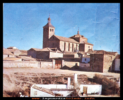 Panorámica de la iglesia
Panorámica de la iglesia. En la parte de debajo de la foto, se ven las cuevas de la tía de Petra   de la tía “priscas”  años 60.
Palabras clave:  iglesia cuevas 