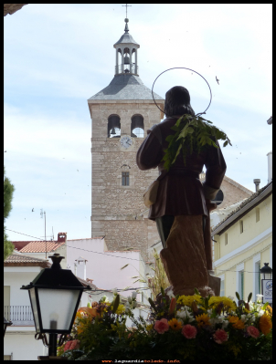 San Isidro labrador III
Día de San Isidro, patrón de los agricultores guardiolos, que como cada año lo sacan en procesión para  bendecir  los campos. (15-5-2017) 
Palabras clave: San Isidro patrón agricultores