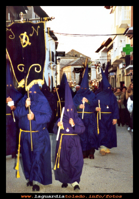 2001 Arrodilla
Semana Santa del 2001, procesión de la Arrodilla.
Palabras clave: Semana Santa del 2001 la Arrodilla