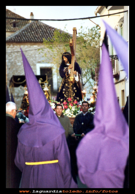 2001_ Arrodilla
Semana Santa del 2001, Nuestro Padre Jesús procesión de la Arrodilla.
Palabras clave: Semana Santa del 2001 la Arrodilla