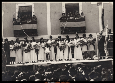 Reina y damas de las fiestas 1970
Palabras clave: reina y damas 1970