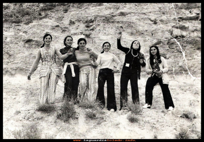 AMIGAS EN EL SANTO NIÑO
Amigas en los cerros del Santo Niño, Paqui Hernández, Angelines Mascaraque, Polo Hernández, Mª Carmen Tejero, Sagrario Fernández y una prima de Paqui de Barcelona (8-9-1972)
Palabras clave: Amigas  cerros  Santo Niño