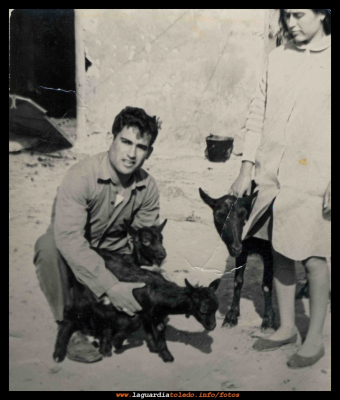 Angelita y Santiago y los chivos de Anastasio, el Chuti
