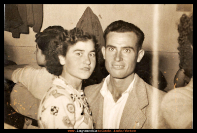 En el baile
Baile en el salón de Cepa 1949.
Tomasa Sánchez y Juanito Pasamontes.  

Palabras clave: salón de Cepa 1949