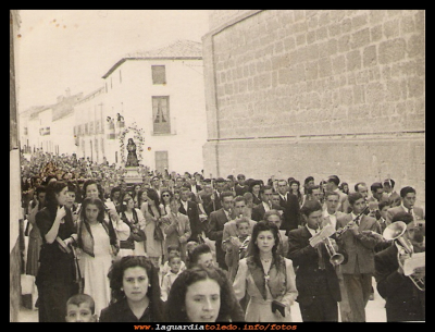   Fiestas 1950
Procesión del Santo Niño del año 1950

Palabras clave: Procesión del Santo Niño del año 1950