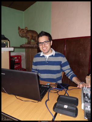 Preparado el baile
Dj en el festival gastronómico que organizó el Tupi el pasado 22-3-14
Palabras clave: dj Fernando judias tupi