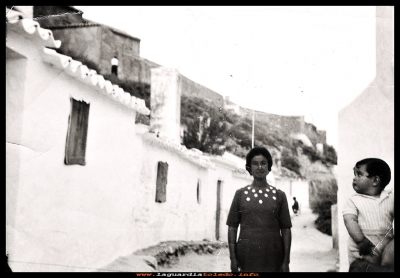 CUEVAS DE PALACIO
Rufina Guzmán (cantarera) y su sobrino José (farina)
Palabras clave:  Rufina (cantarera) 